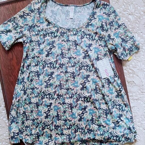 NWT 3/$40 LuLaRoe Perfect T Muted Floral S - Picture 1 of 4